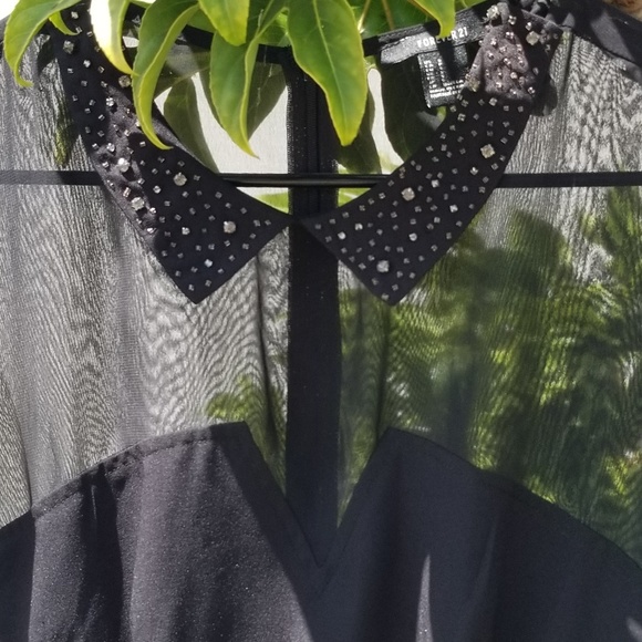 Mini Romper w/jeweled collar - Picture 3 of 8